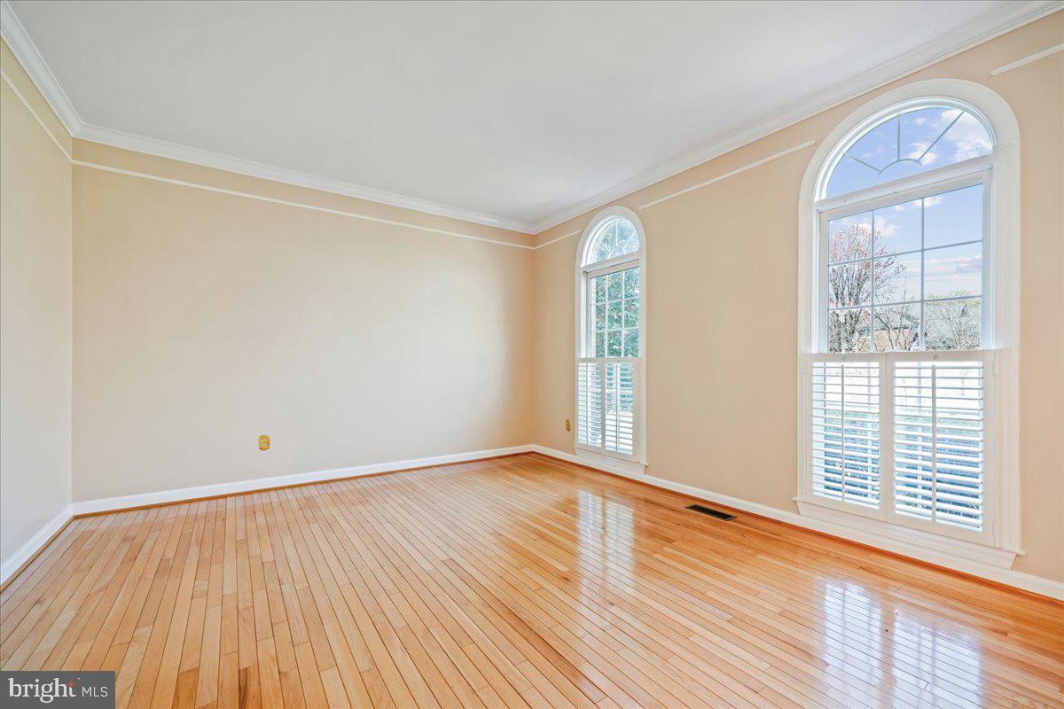 15200 COUNTRY GLEN COURT