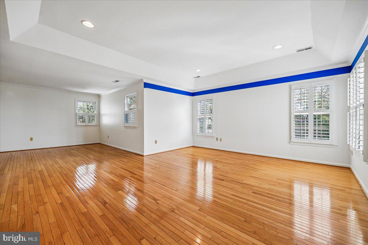 15200 COUNTRY GLEN COURT