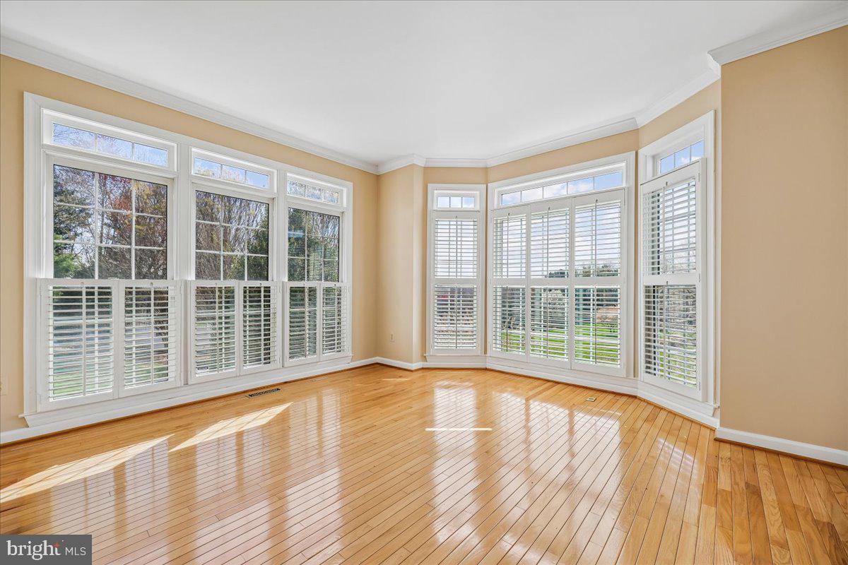 15200 COUNTRY GLEN COURT