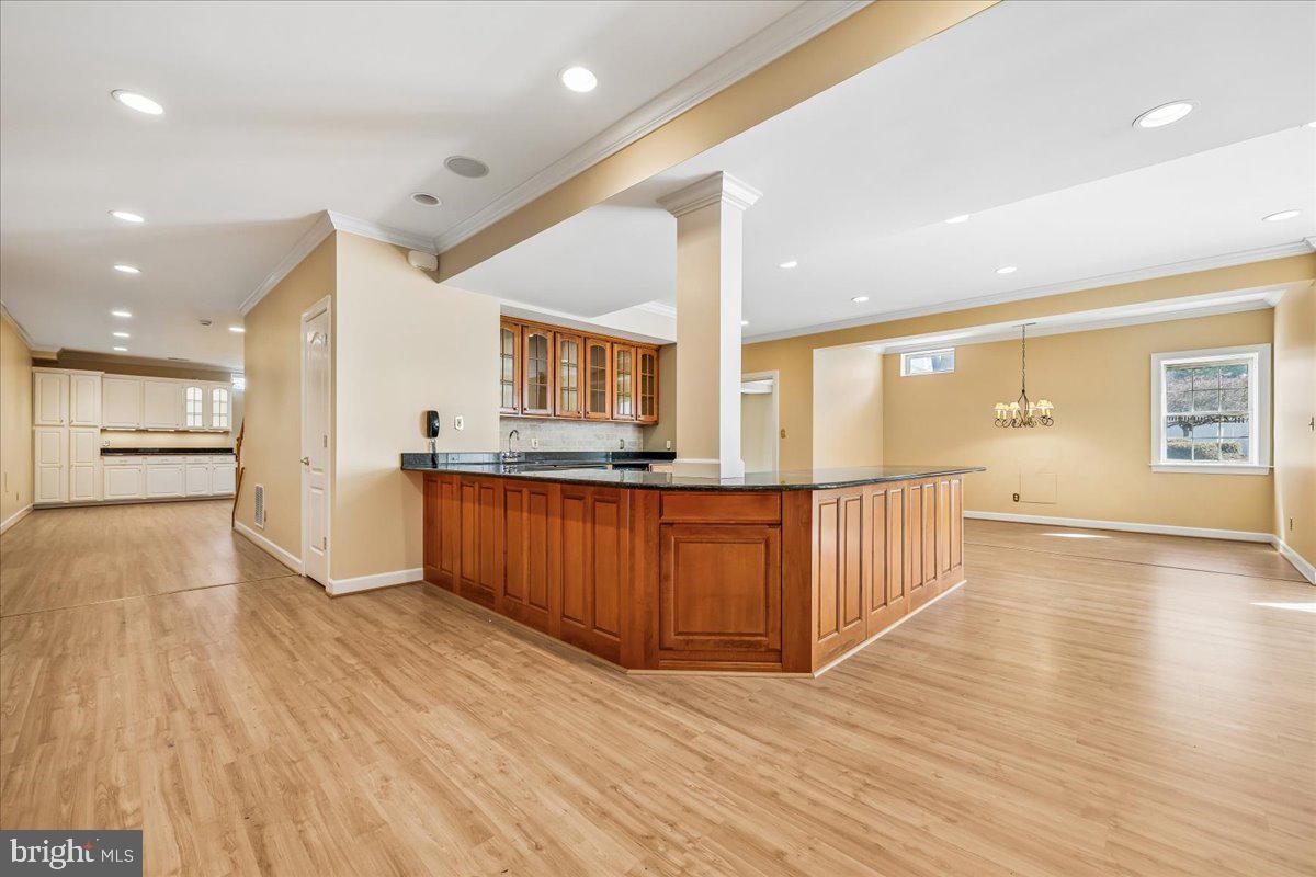 15200 COUNTRY GLEN COURT