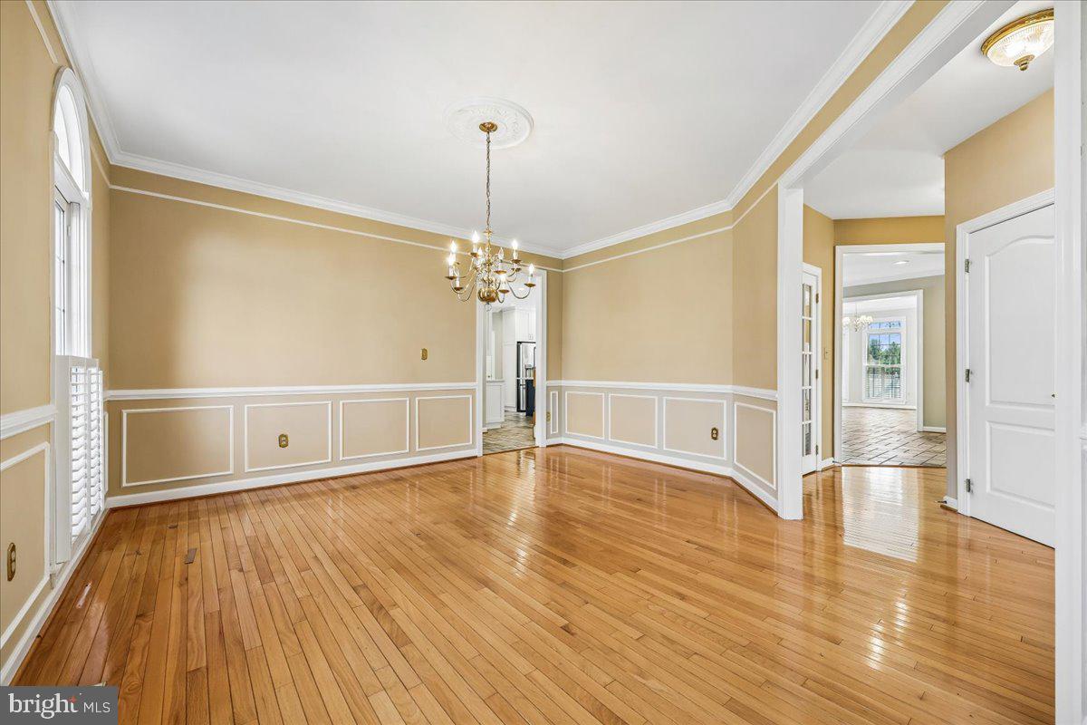 15200 COUNTRY GLEN COURT