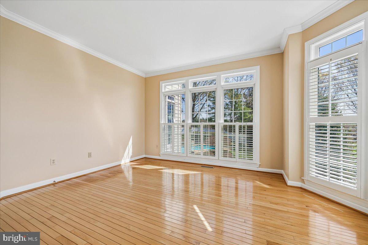 15200 COUNTRY GLEN COURT