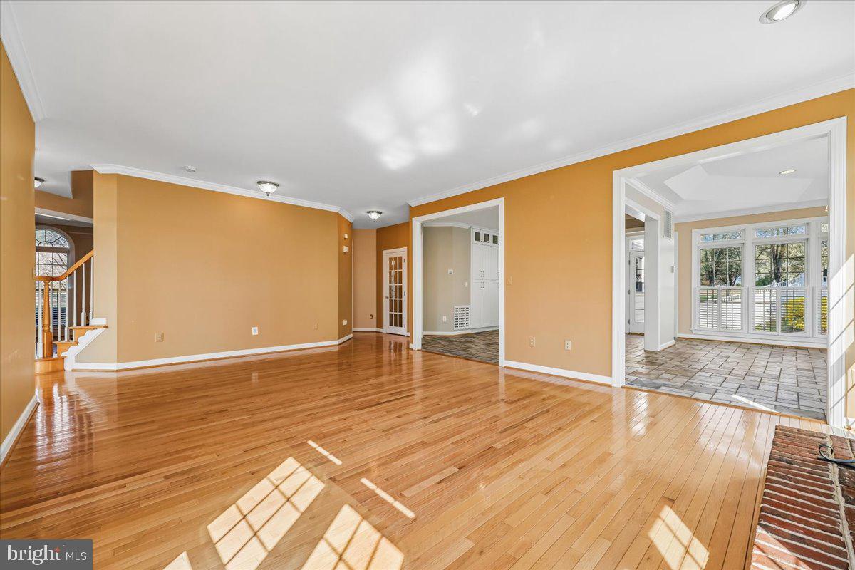 15200 COUNTRY GLEN COURT