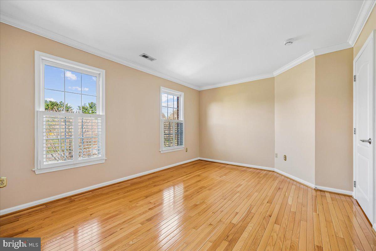 15200 COUNTRY GLEN COURT