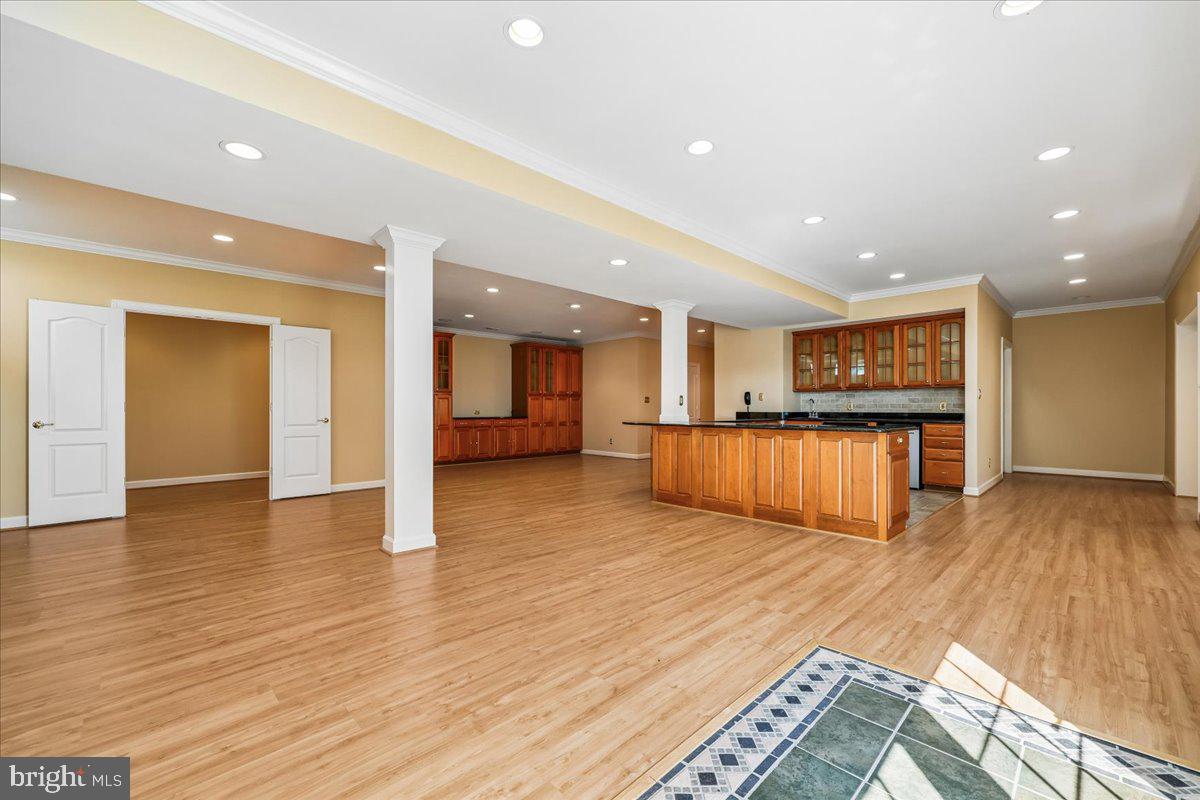 15200 COUNTRY GLEN COURT