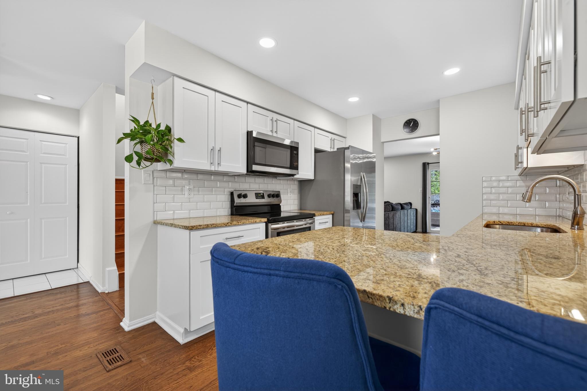 1327 CARLSBAD DRIVE