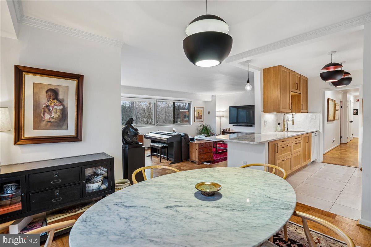 5100 DORSET AVENUE 505