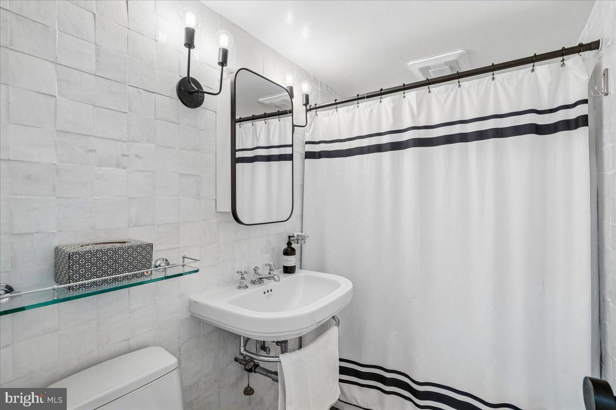 5100 DORSET AVENUE 505