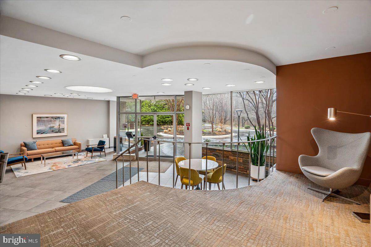 5100 DORSET AVENUE 505