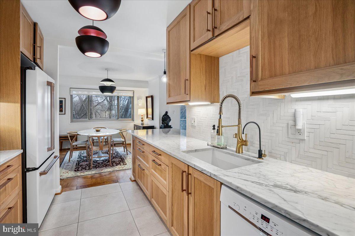 5100 DORSET AVENUE 505