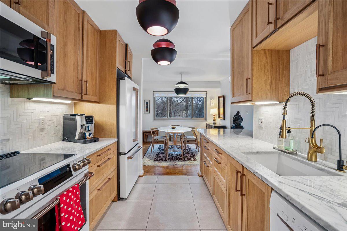 5100 DORSET AVENUE 505