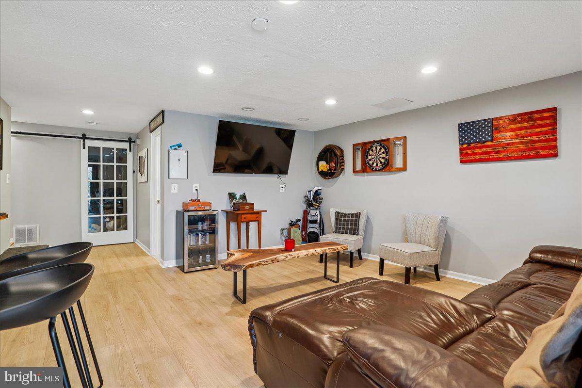1414 WAKE FOREST DRIVE