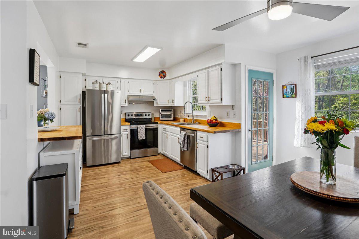 1414 WAKE FOREST DRIVE
