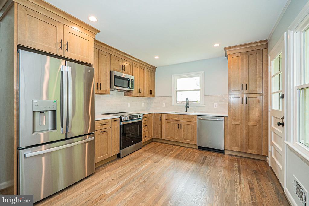 3901 SPRUELL DRIVE