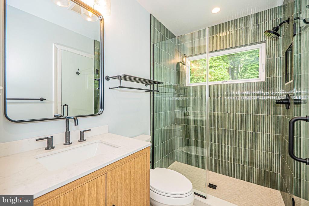 3901 SPRUELL DRIVE