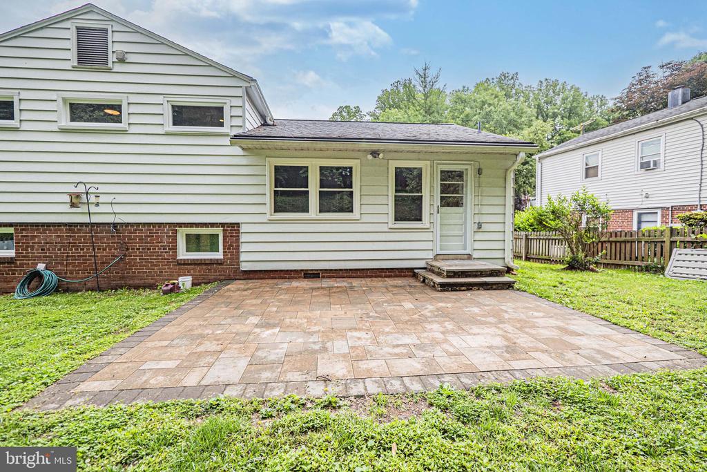 3901 SPRUELL DRIVE