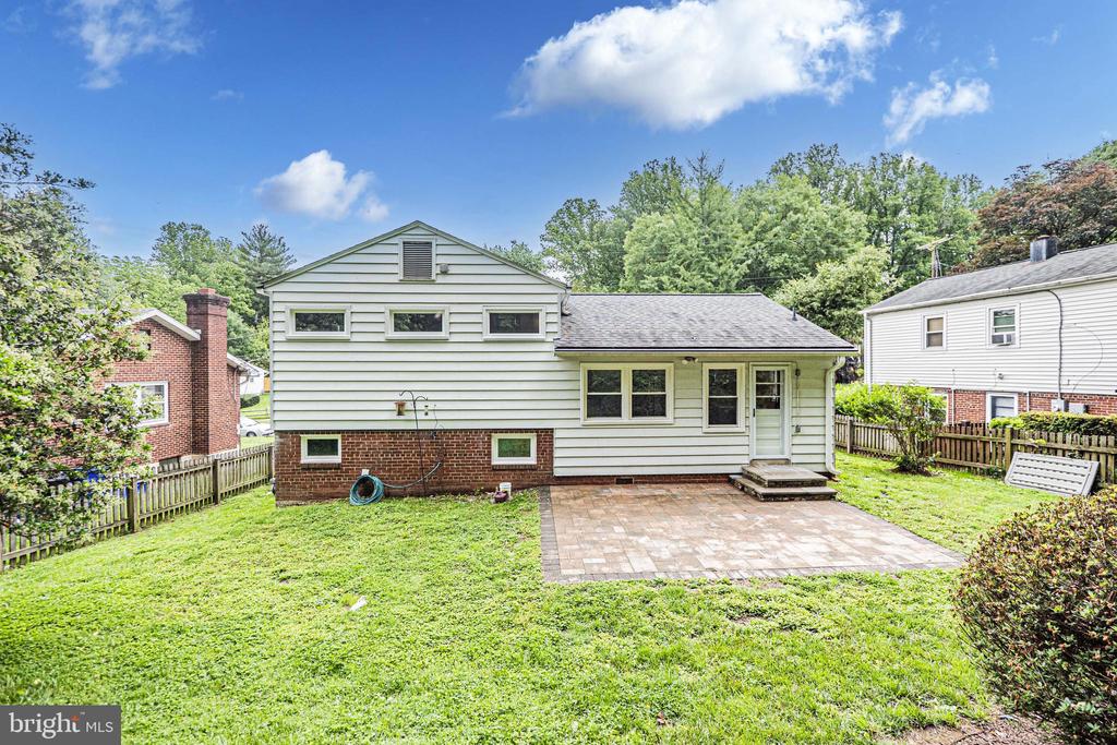 3901 SPRUELL DRIVE