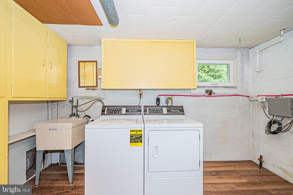 3901 SPRUELL DRIVE