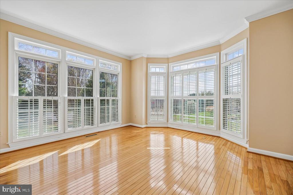 15200 COUNTRY GLEN COURT