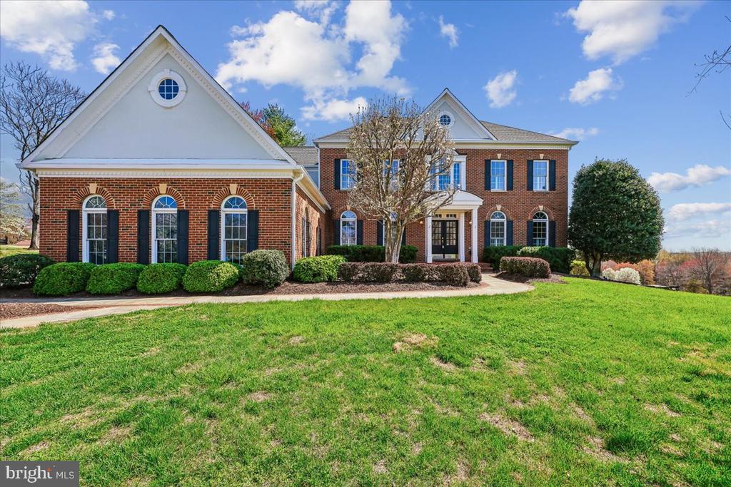 15200 COUNTRY GLEN COURT