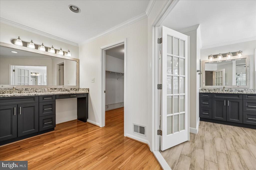 15200 COUNTRY GLEN COURT