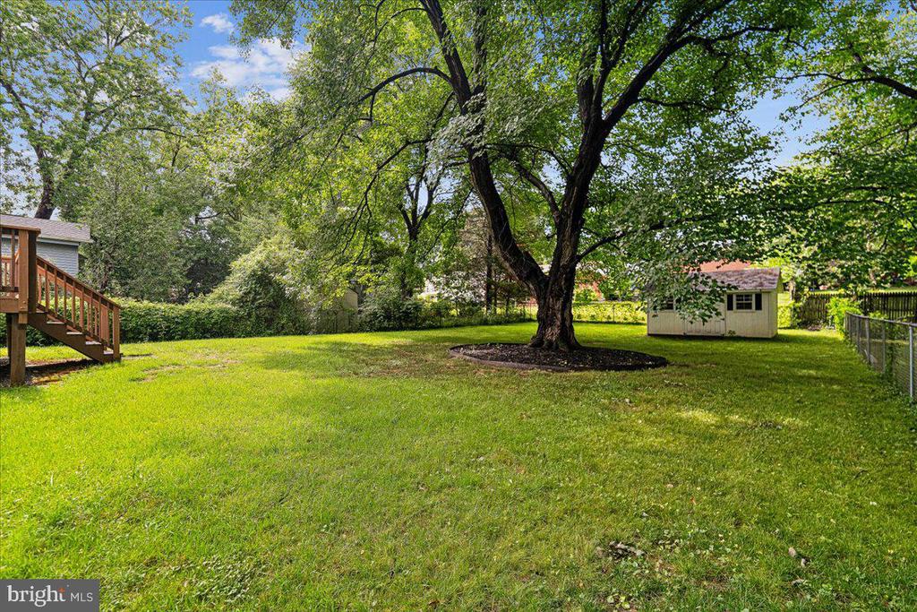 9817 CHERRY TREE LANE