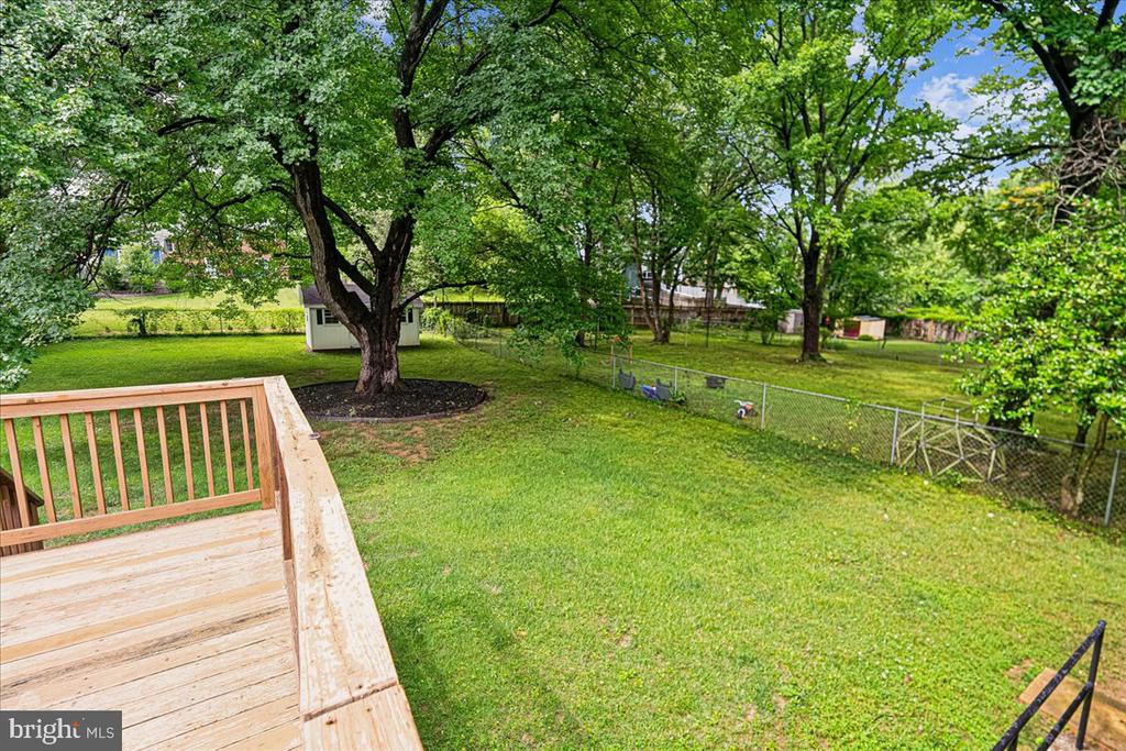 9817 CHERRY TREE LANE