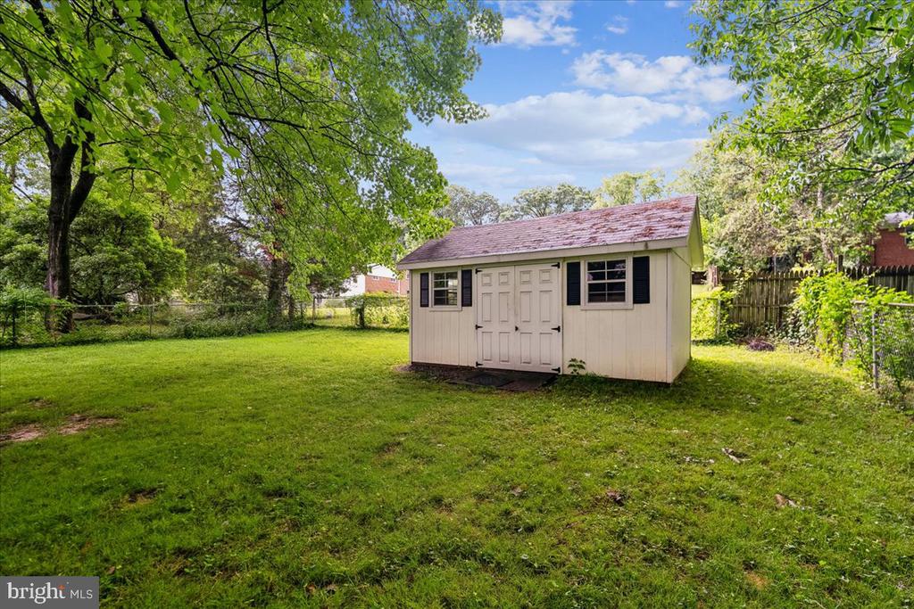 9817 CHERRY TREE LANE