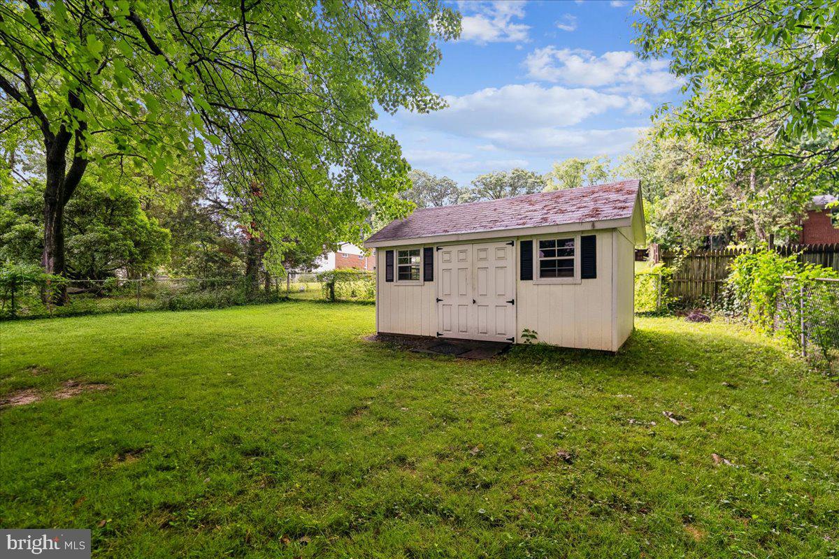 9817 CHERRY TREE LANE