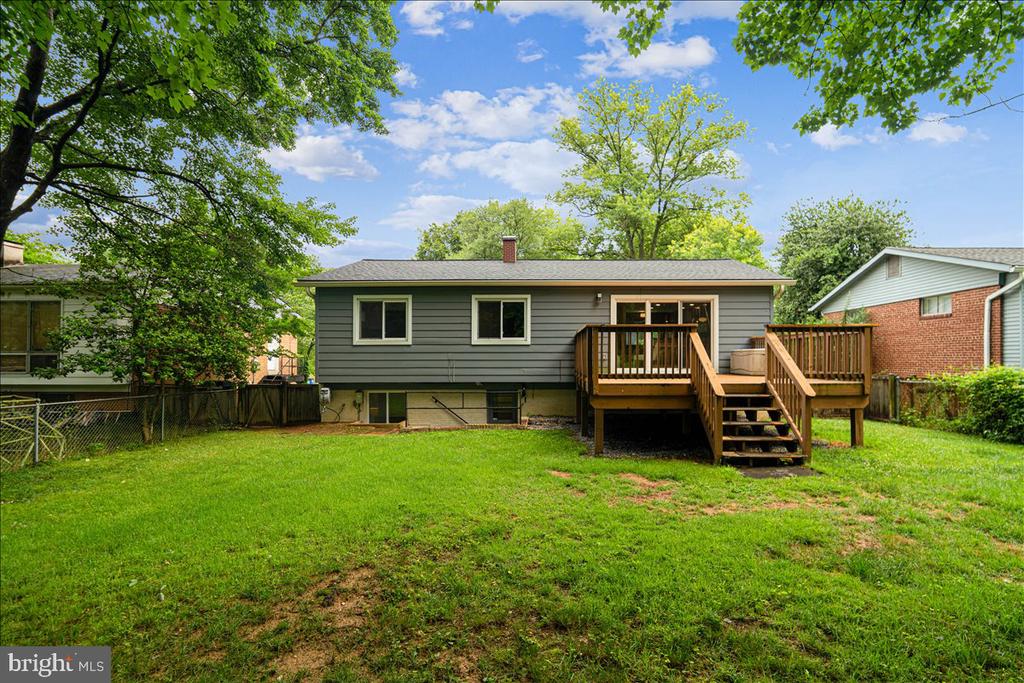 9817 CHERRY TREE LANE