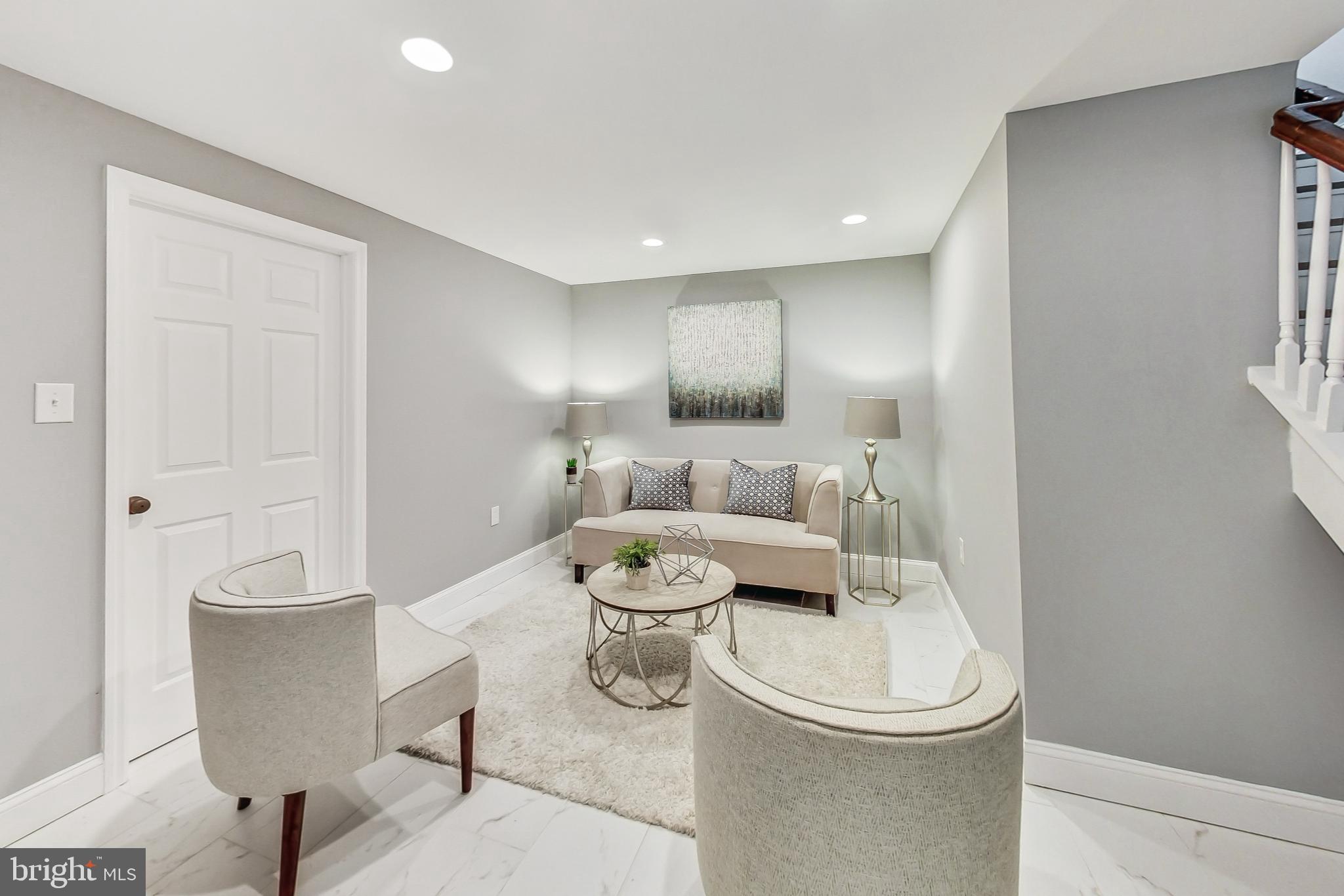 5108 Linwood Dr