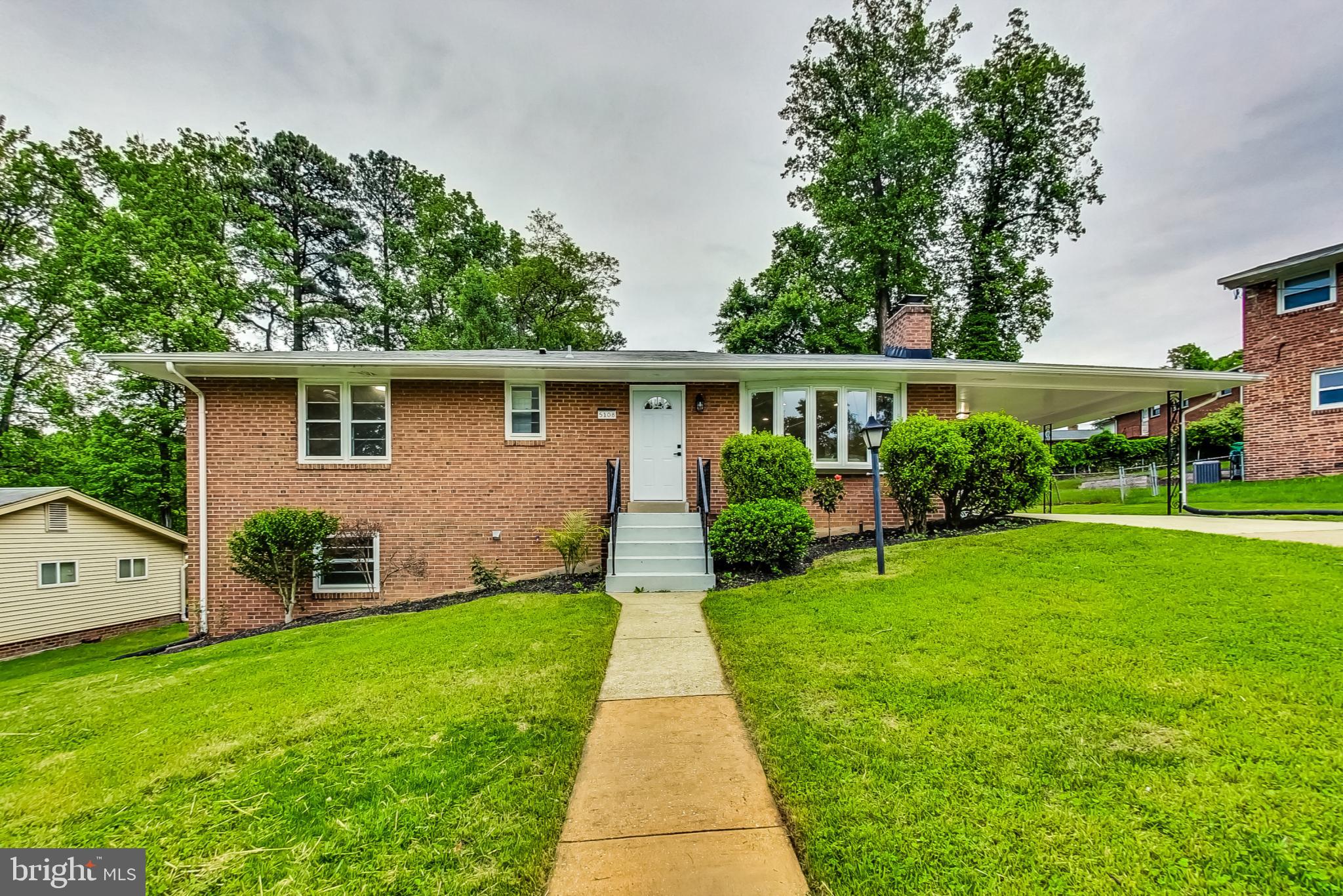 5108 Linwood Dr