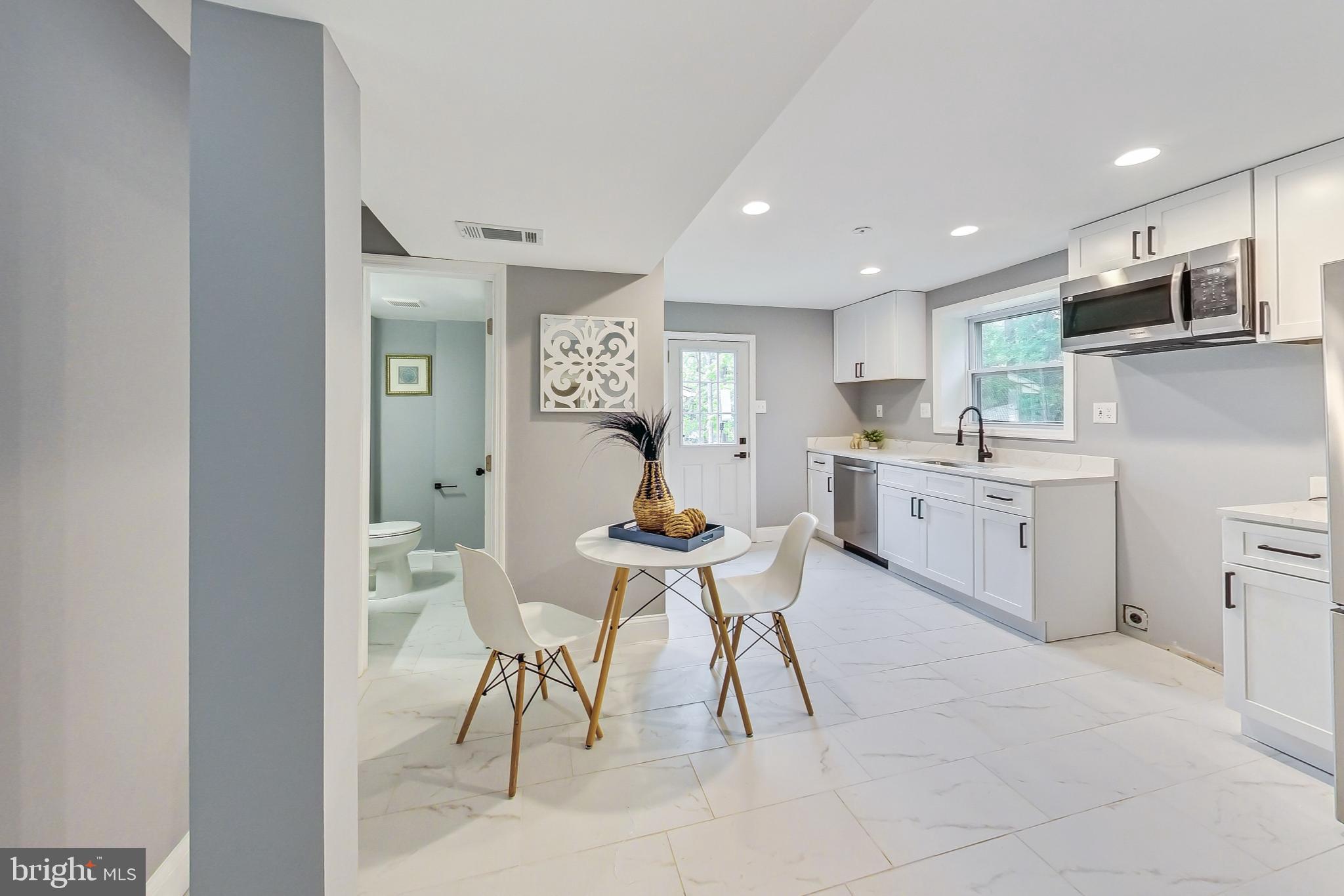 5108 Linwood Dr