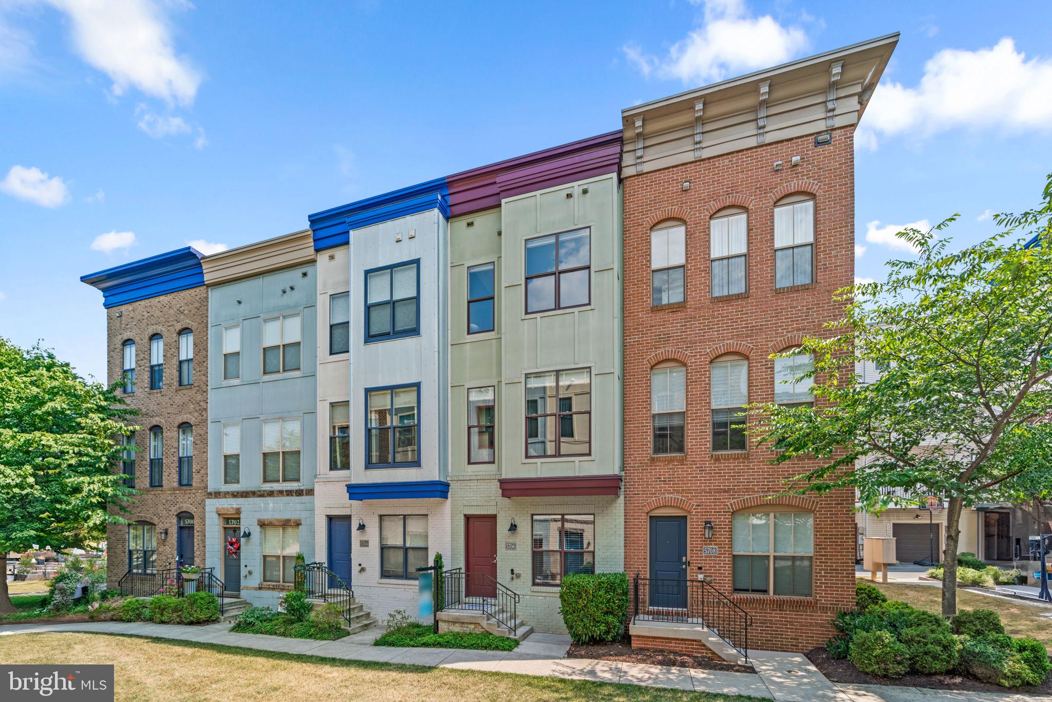 5706 46th Pl