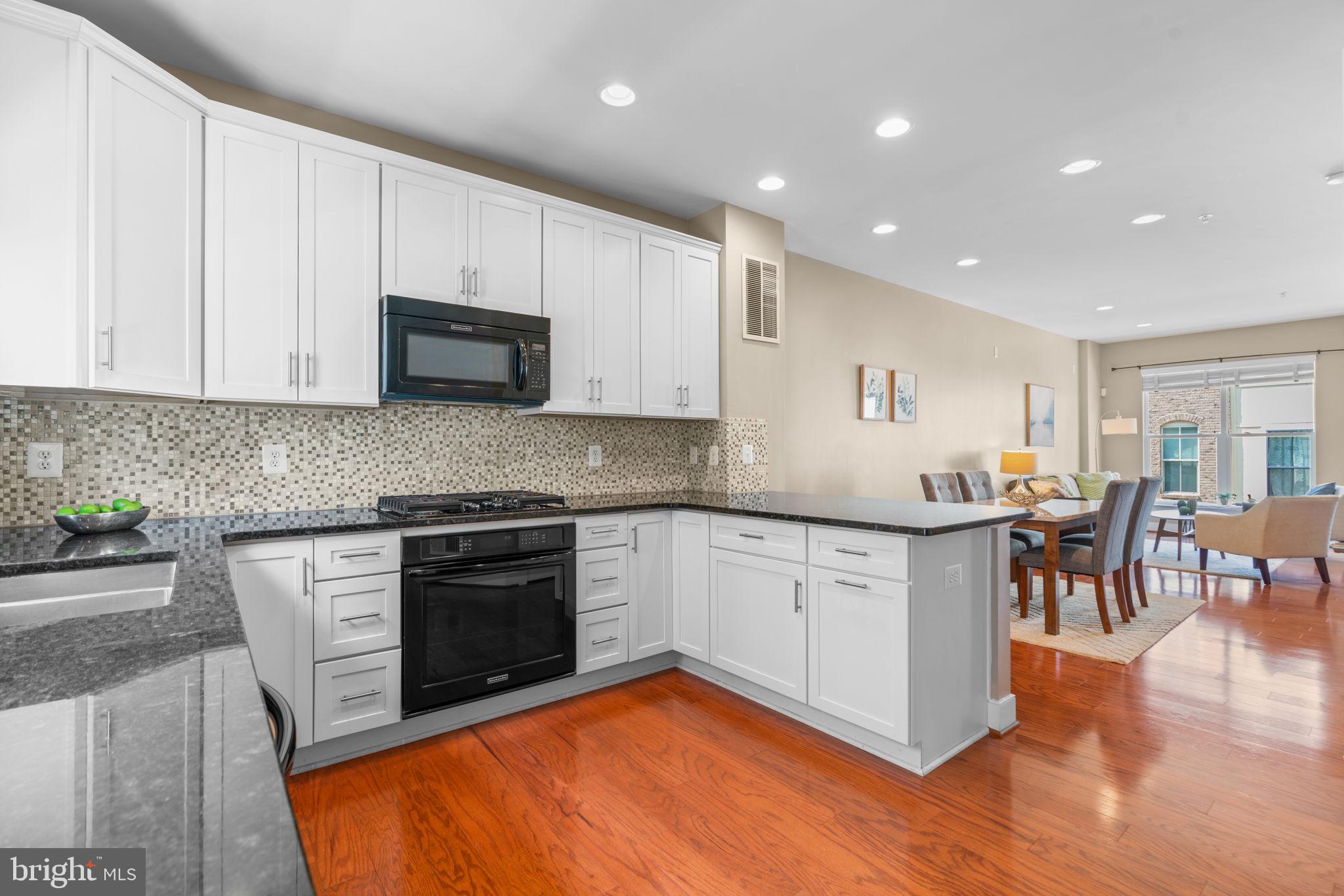 5706 46th Pl