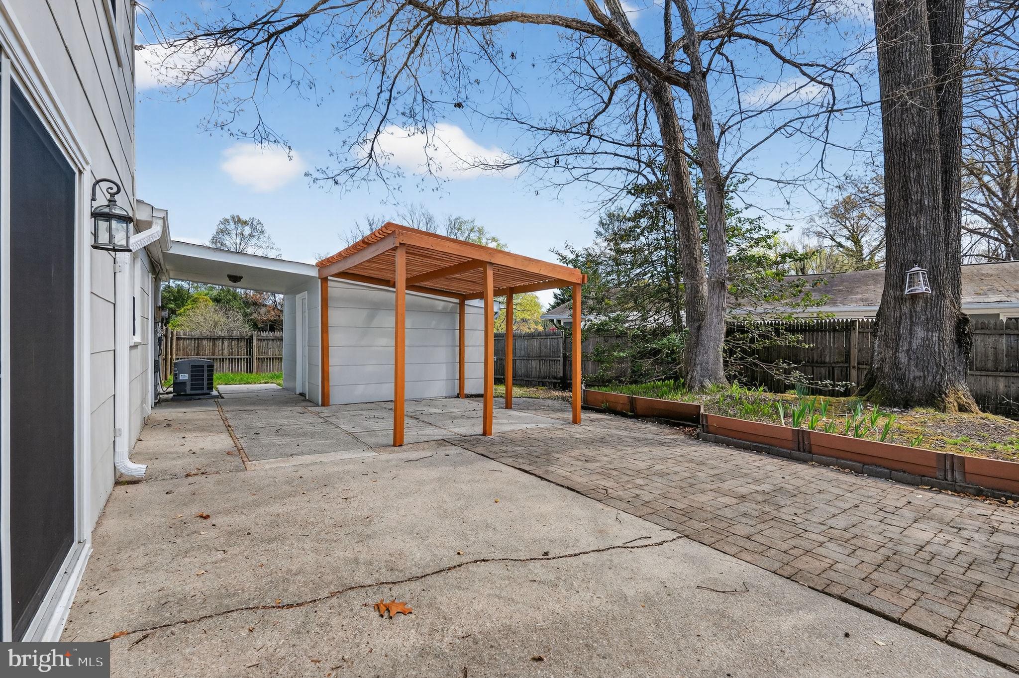3611 VIOLETWOOD PLACE