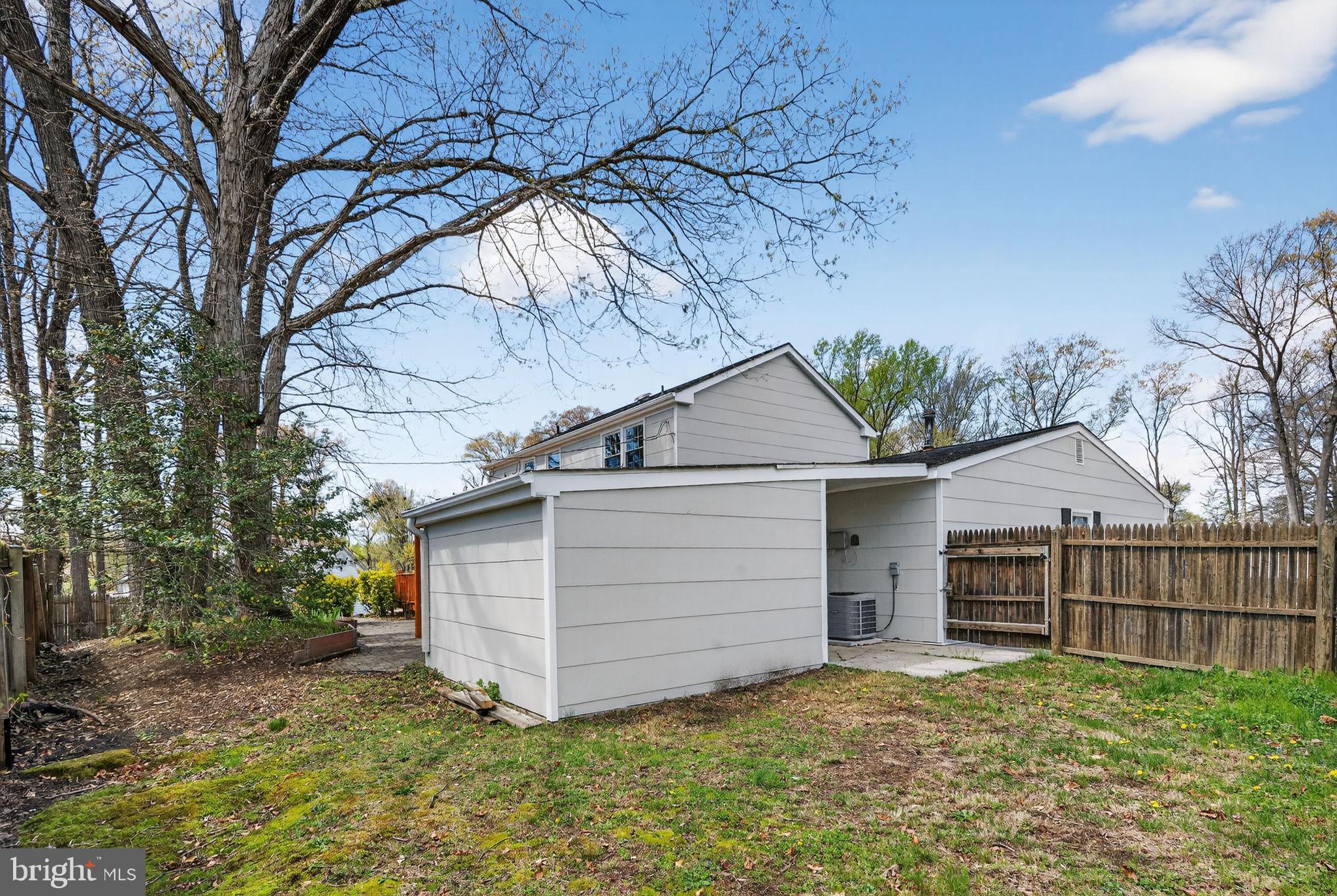 3611 VIOLETWOOD PLACE