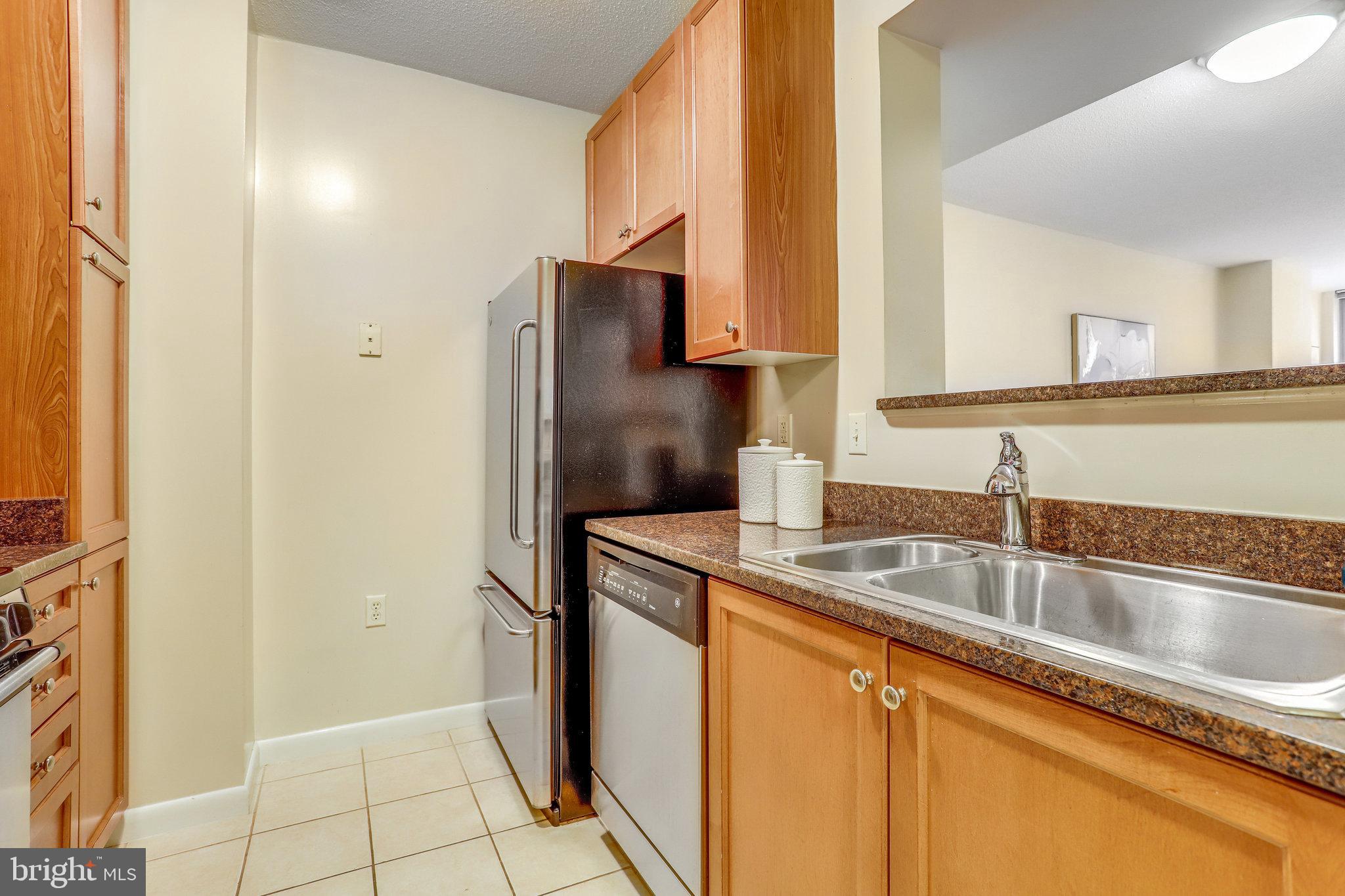 851 N Glebe ROAD Unit: 207