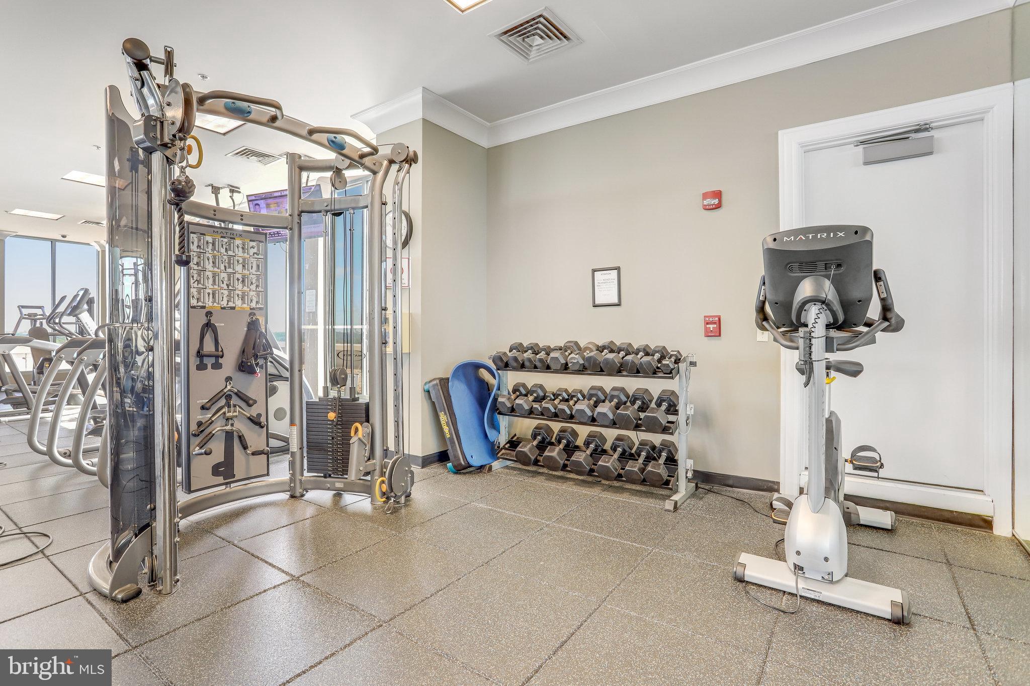 851 N Glebe ROAD Unit: 207