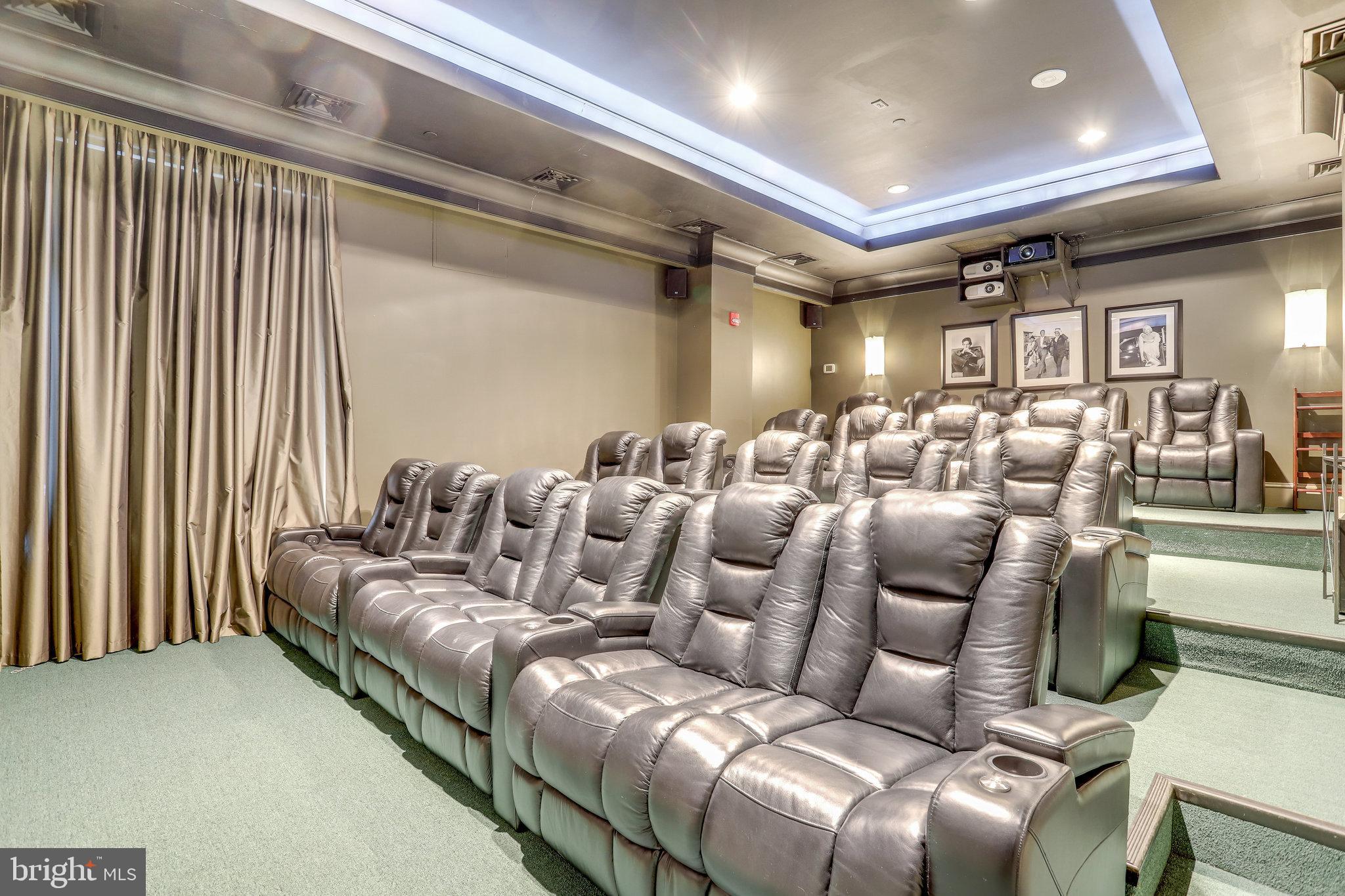 851 N Glebe ROAD Unit: 207