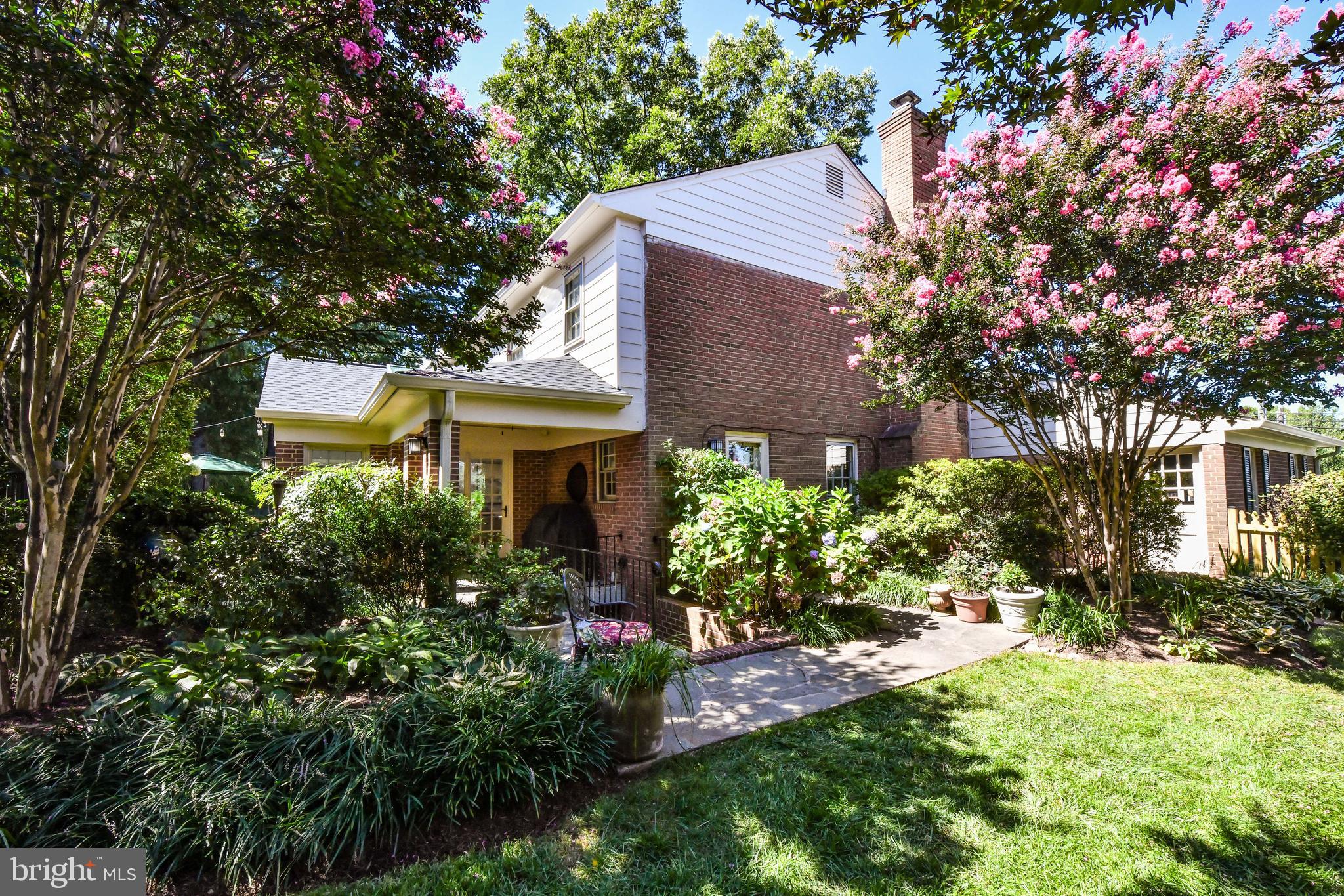 4780 Williamsburg BOULEVARD N