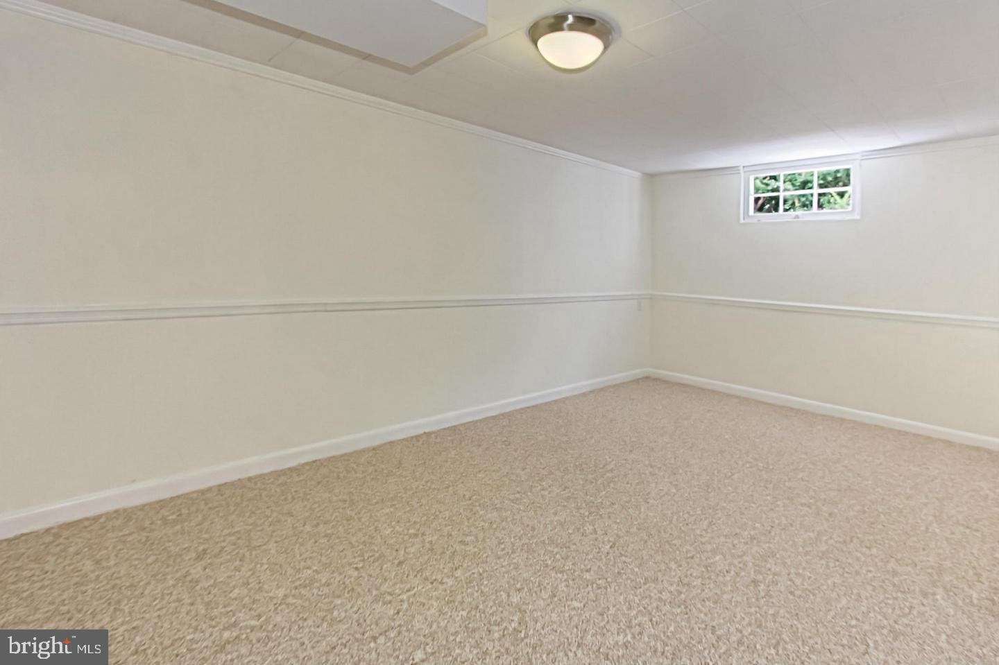 386 N Granada STREET