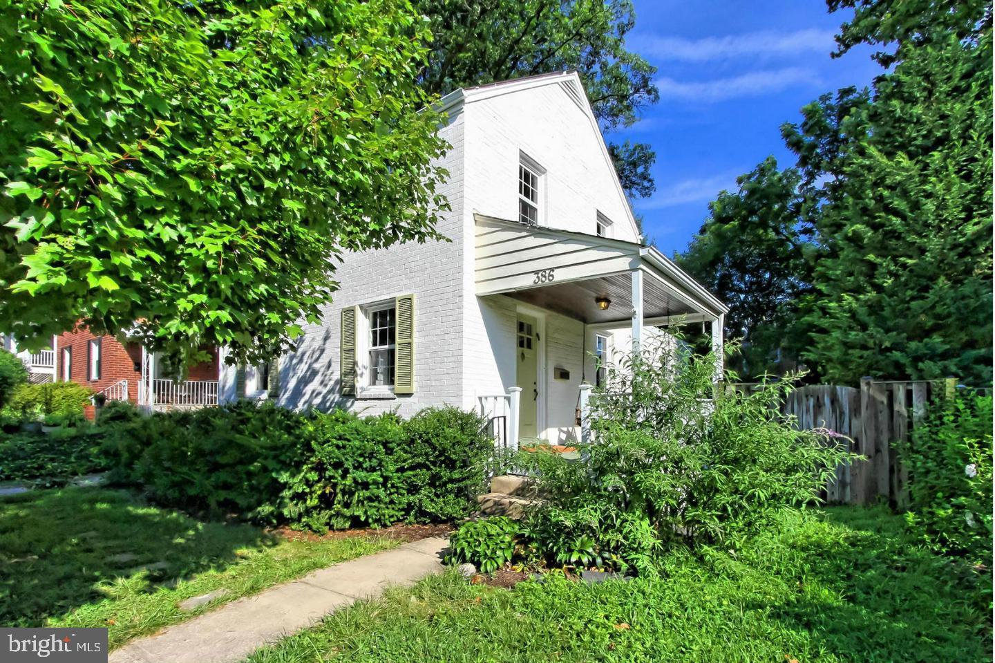 386 N Granada STREET