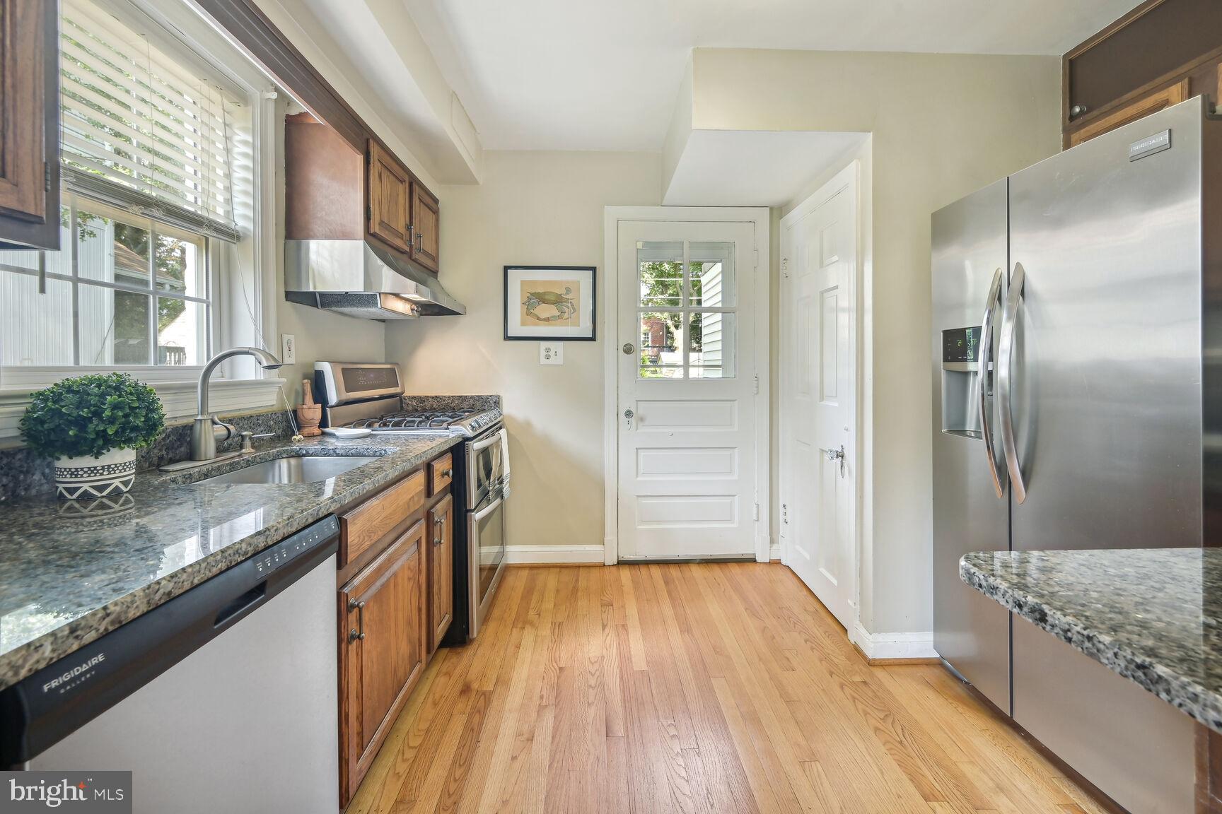 386 N Granada STREET