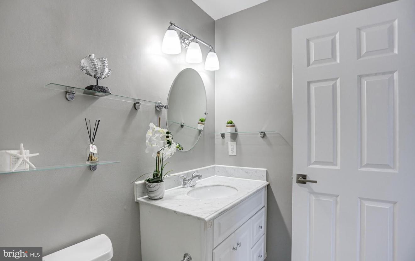 927 S ROLFE STREET 2