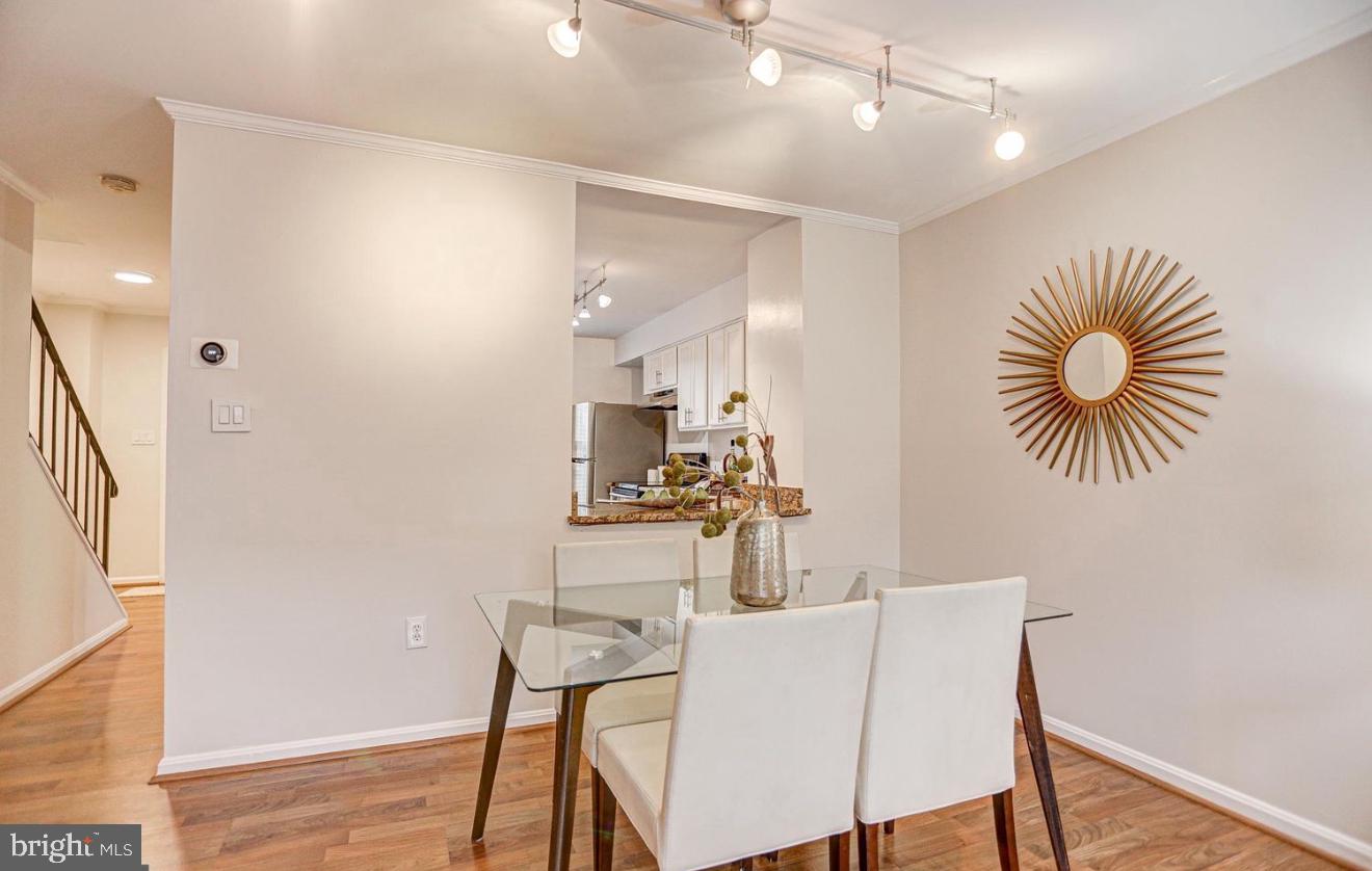 927 S ROLFE STREET 2