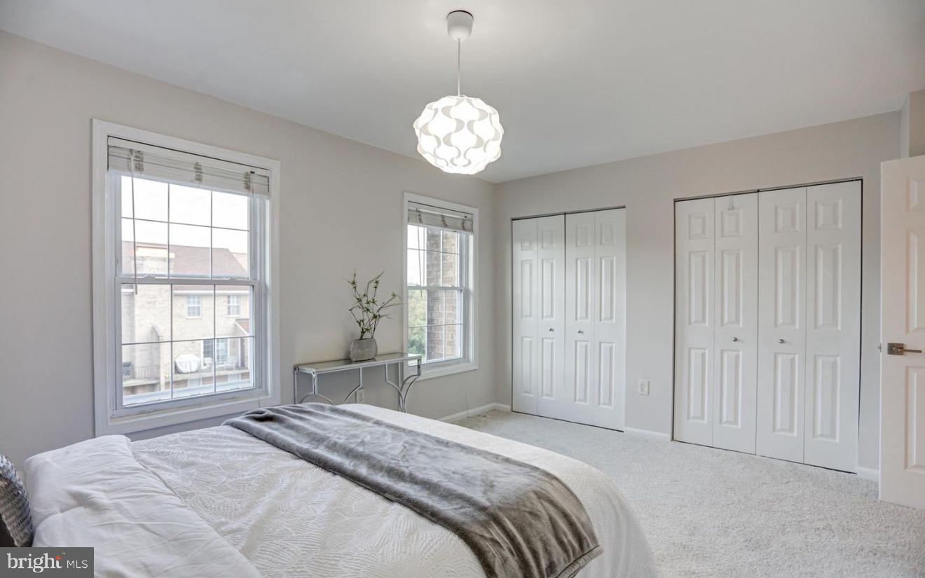 927 S ROLFE STREET 2