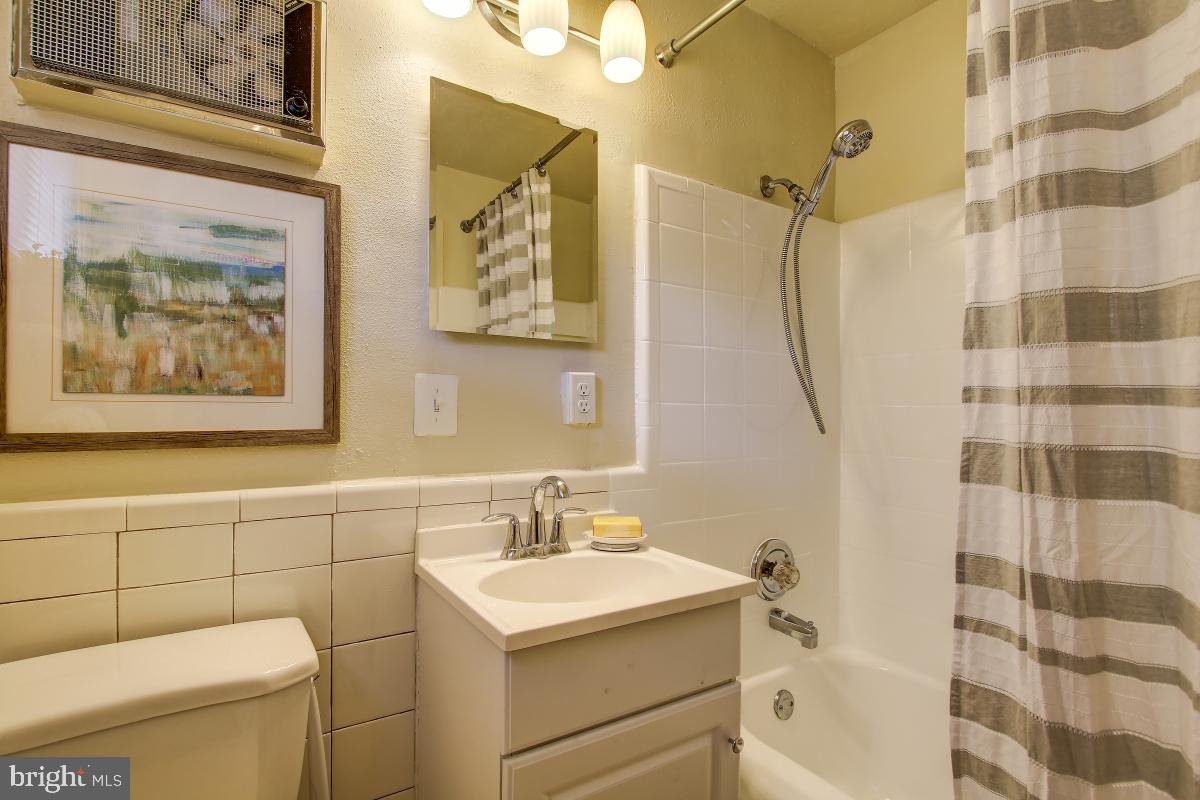 3552 MARTHA CUSTIS DRIVE