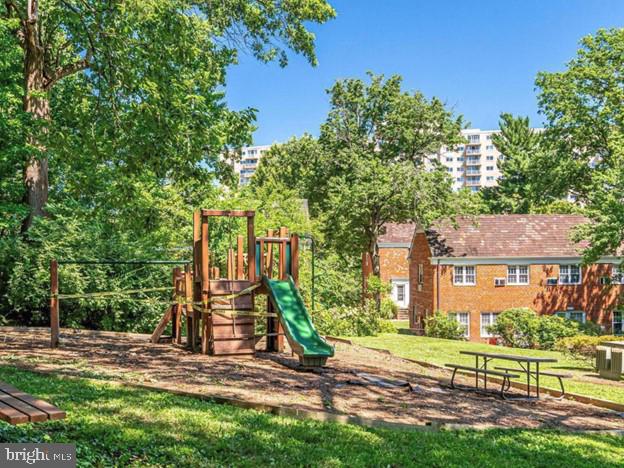 3552 MARTHA CUSTIS DRIVE