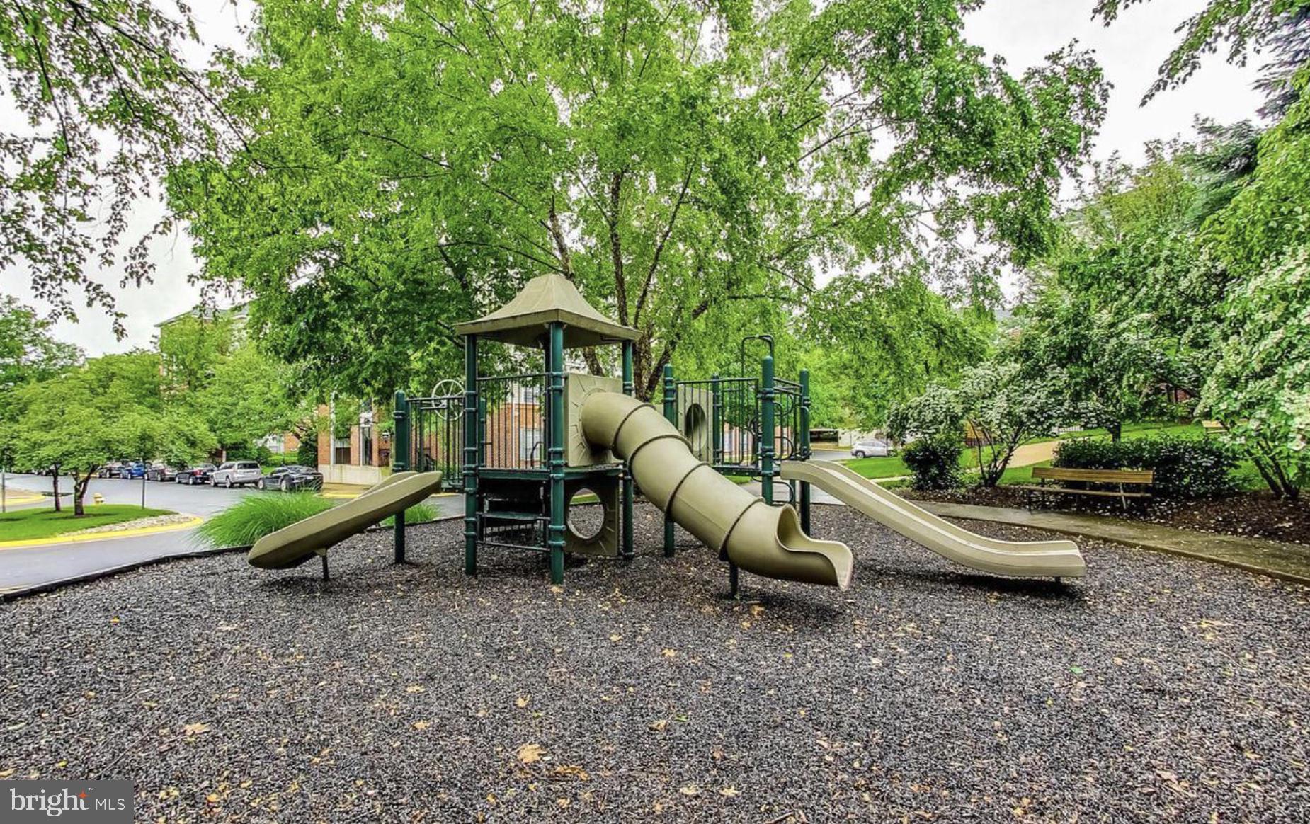 4860 Eisenhower AVENUE Unit: 175